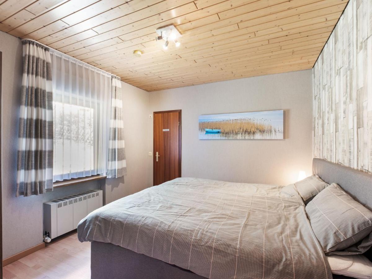 Idyllic Bungalow In Feusdorf With Forest View Zimmer foto